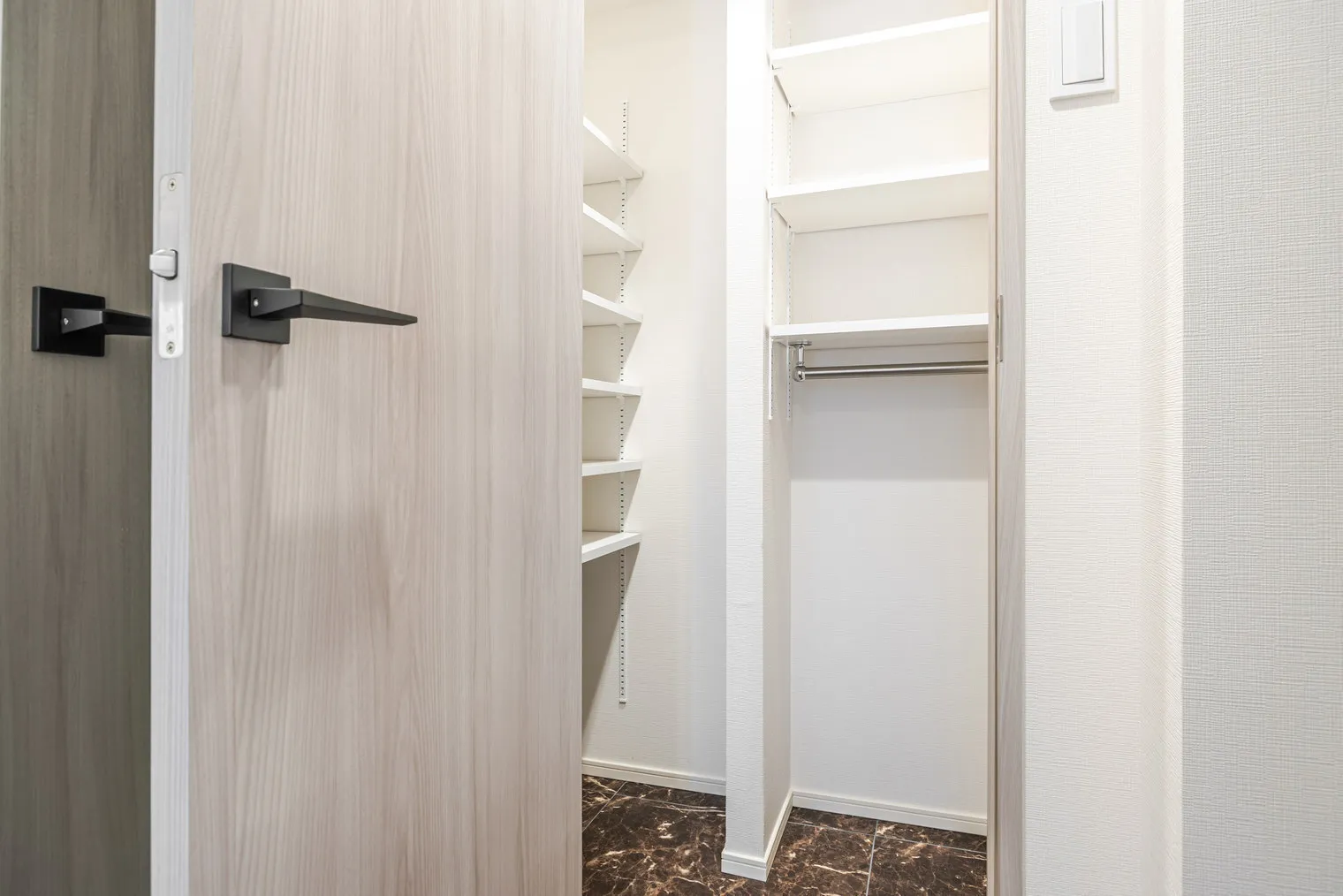 Live Casa Ochanomizu - Interior - []