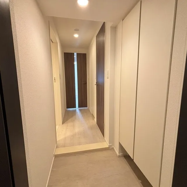 Park Axis Shinagawa Tennozu Isle - Interior - ["Flooring", "Floor", "Ceiling"]