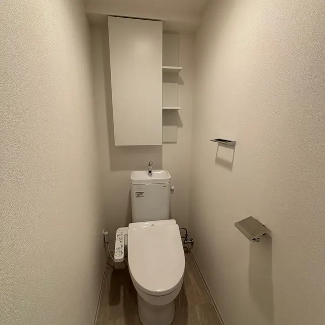 Park Axis Shinagawa Tennozu Isle - Interior - ["Toilet seat", "Flooring", "Plumbing fixture"]