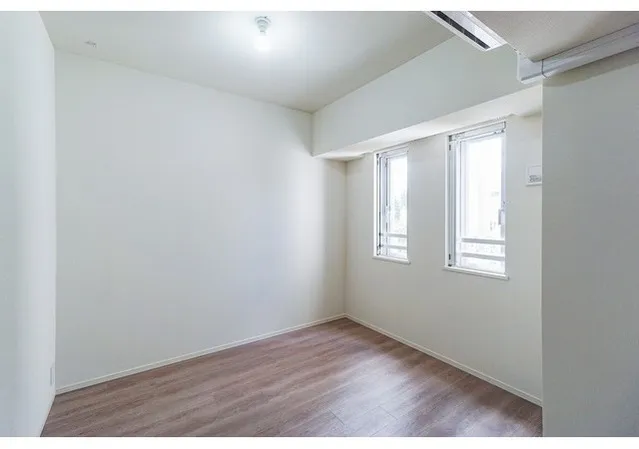 Belle Vue Chiyoda Iidabashi - Interior - ["Window", "Fixture", "Building"]