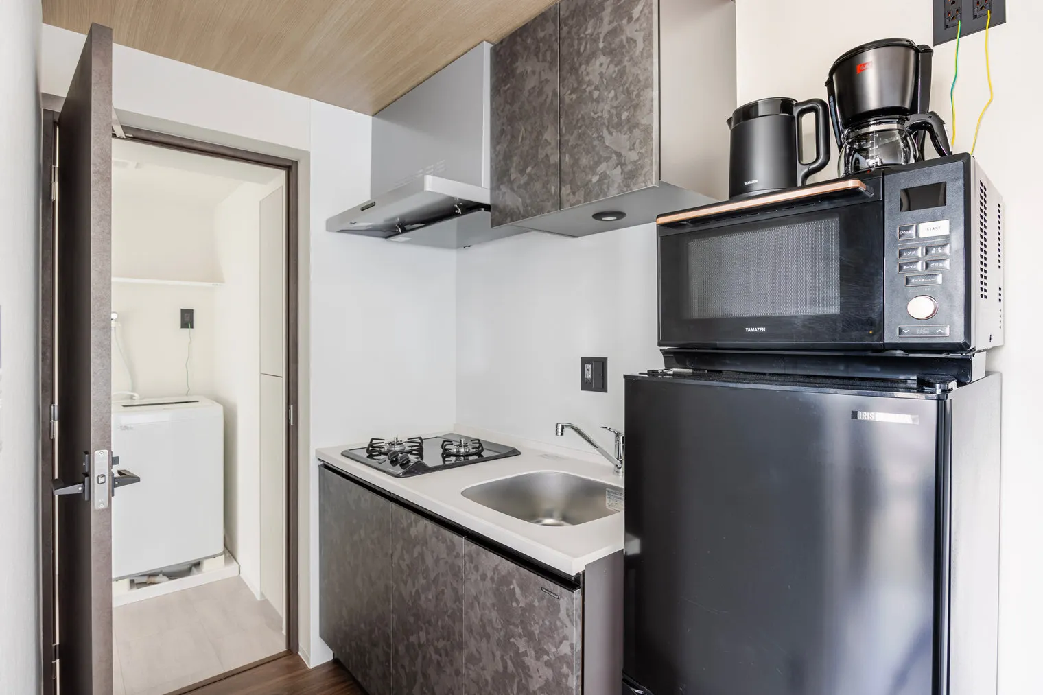 Duo Flats Ikejiri-Ohashi Norris - Interior - []