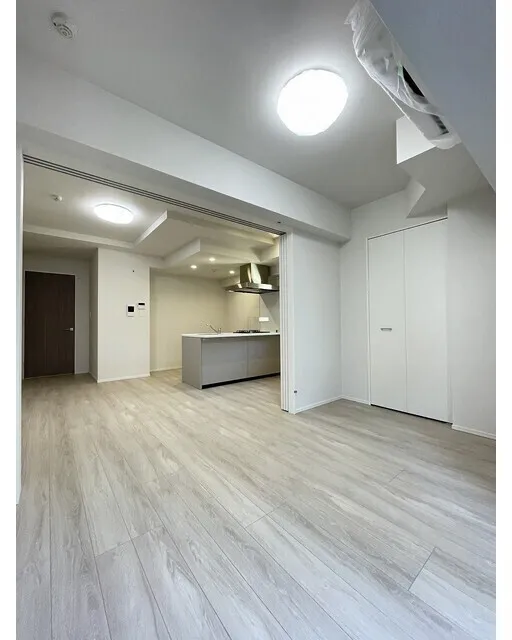 Daffitto Kinshicho - Interior - ["Flooring", "Floor", "Ceiling"]