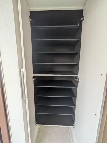 Palace Cynthia Kotobashi - Interior - ["Shelving", "Grey", "Cupboard"]