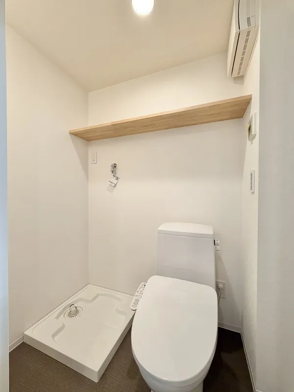 Trias446 - Interior - ["Plumbing fixture", "Flooring", "Wood"]