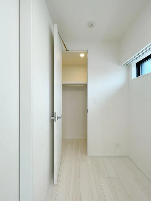CLK Minamisenju - Interior - ["Flooring", "Floor", "Wood"]