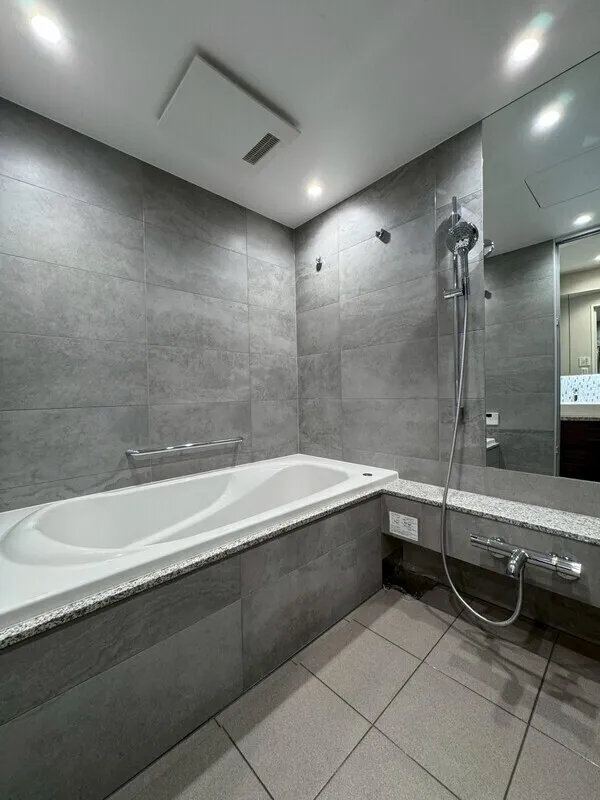 Dash Living Aoyama - Interior - ["Flooring", "Plumbing fixture", "Bathroom"]