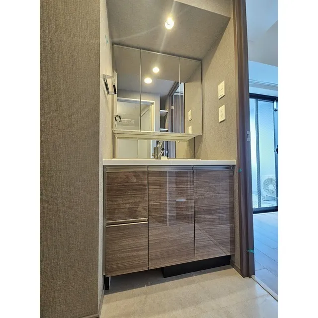 Orchid Residence Shibuya Tomigaya - Interior - ["Cabinetry", "Fixture", "Rectangle"]