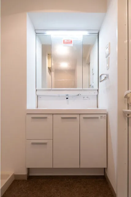 A-PLACE Tamachi East - Interior - ["Flooring", "Interior design", "Bathroom cabinet"]