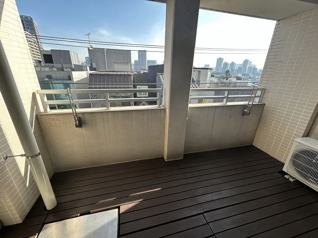 Esty Maison Shirokanedai - Interior - ["Floor", "Flooring", "Apartment"]