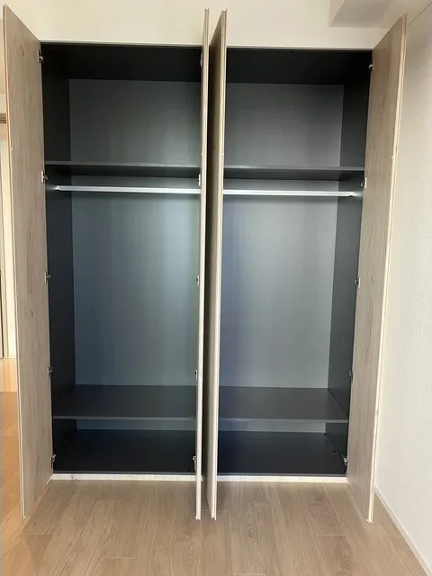 Branz Shibuya Sakuragaoka - Interior - ["Fixture", "Rectangle", "Shelving"]