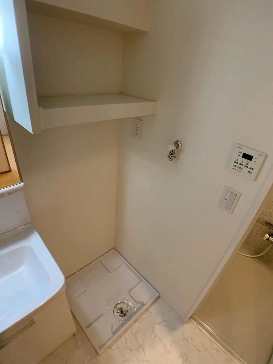 LiveFlat Kinshicho - Interior - ["Flooring", "Floor", "Tile flooring"]