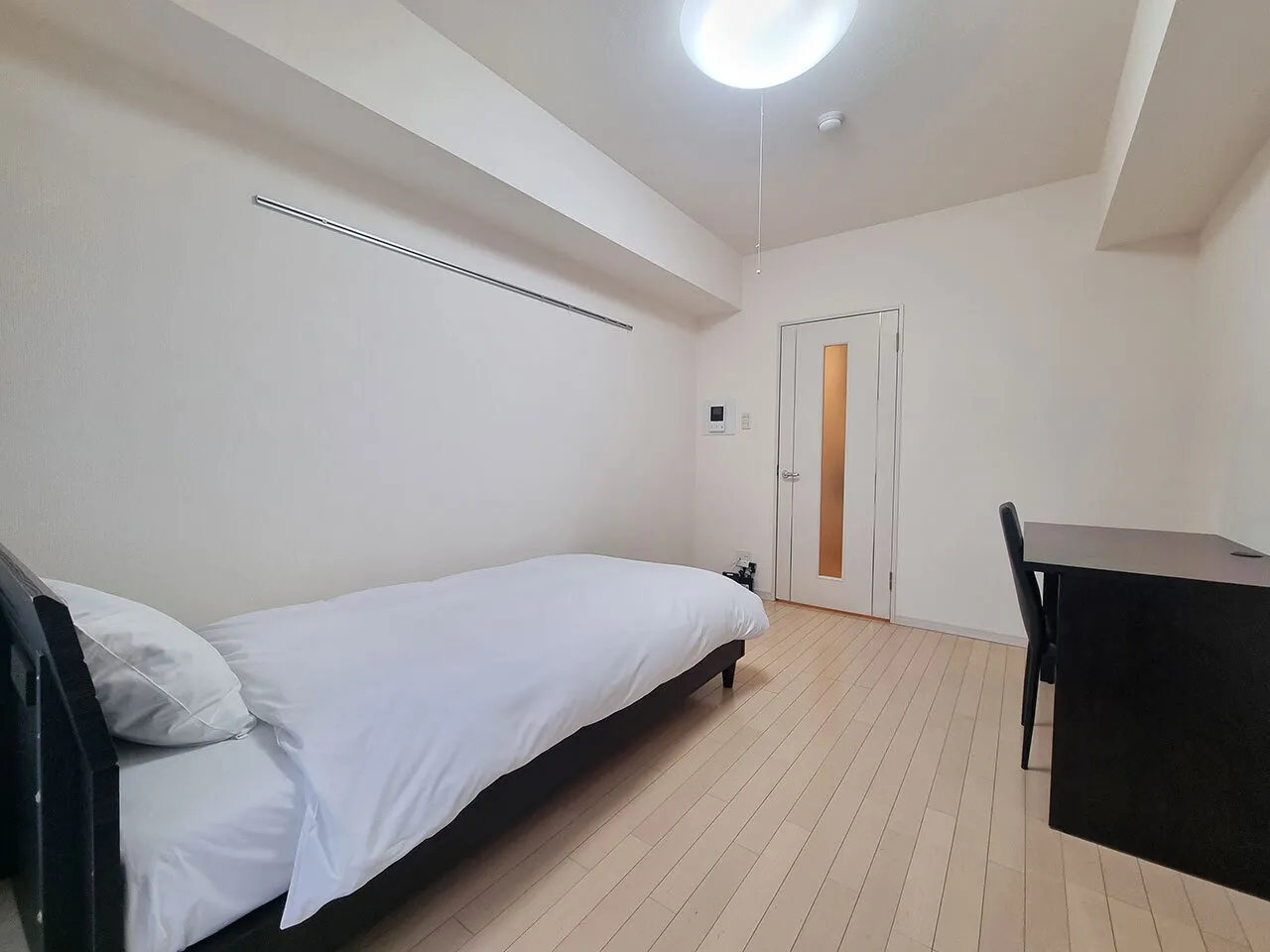Mynavi STAY Higashioi - Interior - ["Flooring", "Floor", "Wood"]
