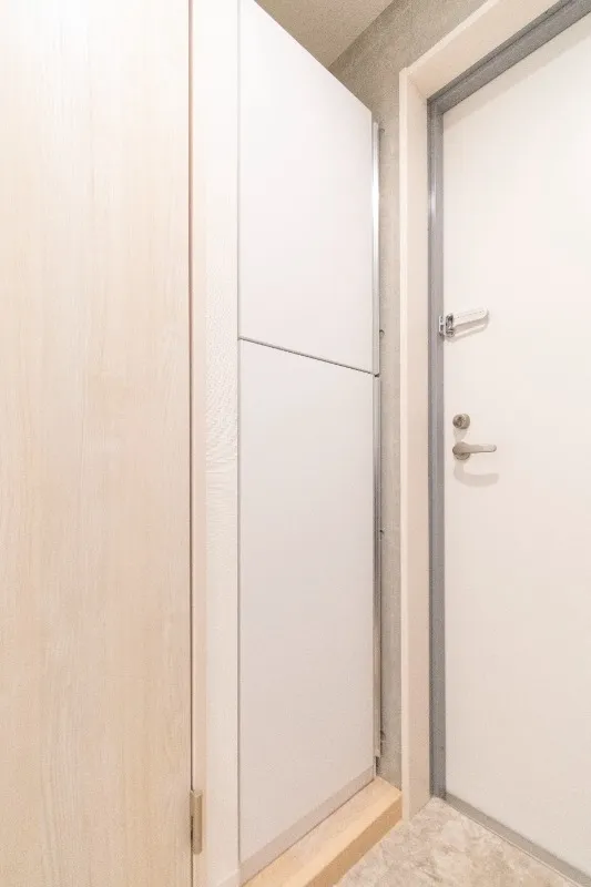 Lasiklas Saginomiya - Interior - ["Wall", "Flooring", "Wood"]