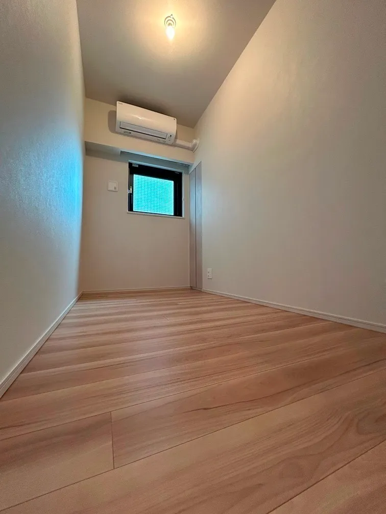 Lefon Progres Shimura Sakaue - Interior - ["Flooring", "Wall", "Floor"]