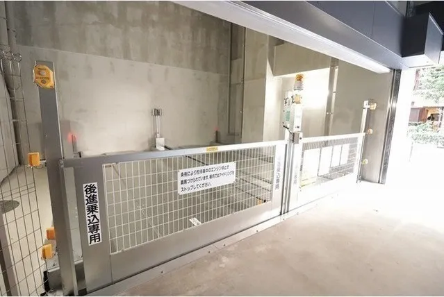 KDX Residence Hatchobori - Other - ["Floor", "Composite material", "Metal"]