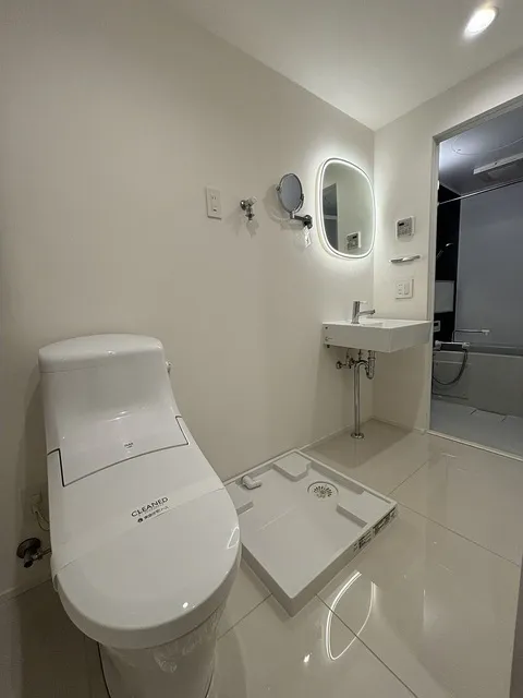 SOLASIAresidenceToritsu University - Interior - ["Building", "Medical equipment", "Health care"]