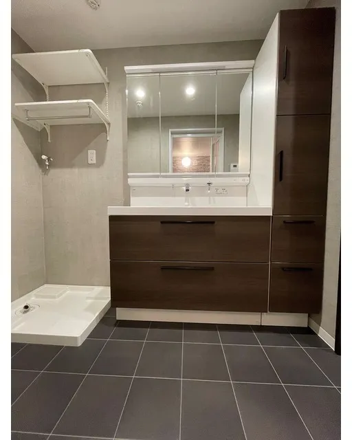 LOOP-M - Interior - ["Cabinetry", "Bathroom cabinet", "Building"]