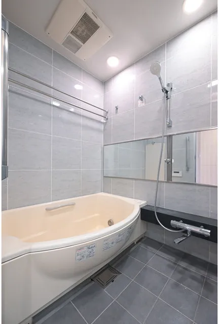 BPR Residence Mita Isaragozaka - Interior - ["Flooring", "Plumbing fixture", "Bathroom"]
