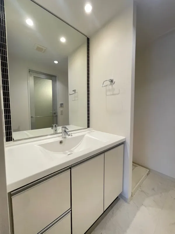 The Park Cross Kinshicho Residence - Interior - ["Flooring", "Floor", "Interior design"]