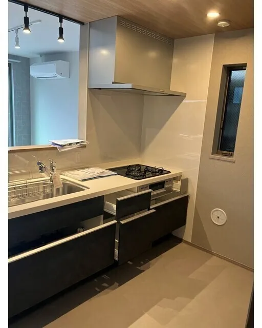 Noah Higashi-Ikebukuro - Interior - ["Kitchen", "Major appliance", "Countertop"]