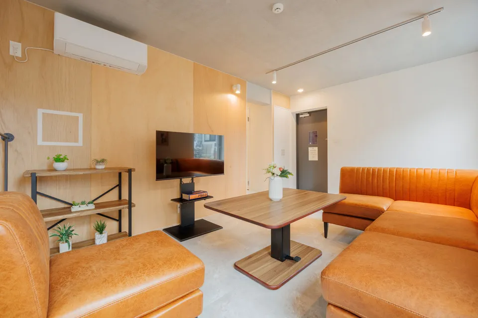 Hmlet Bunkyo Korakuen - Interior - ["Furniture", "Interior design", "Flooring"]