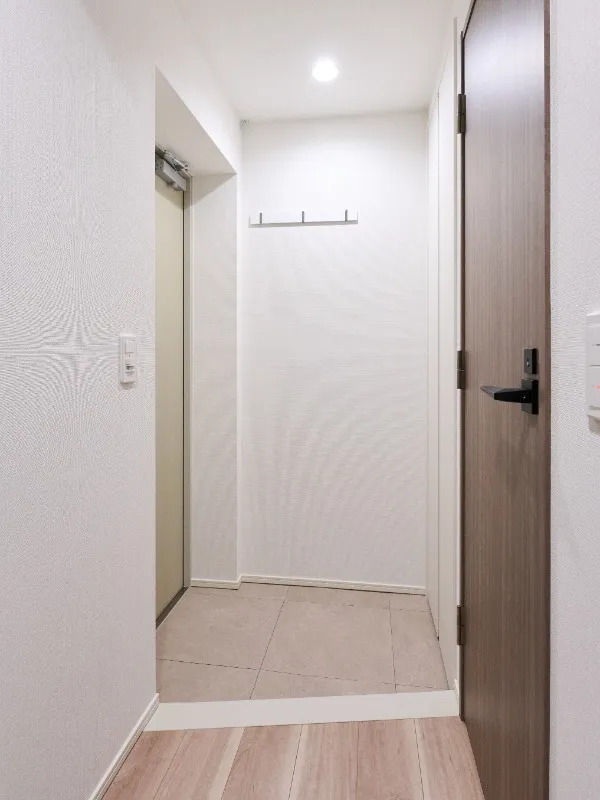 Due Nippori III - Interior - ["Flooring", "Wall", "Floor"]
