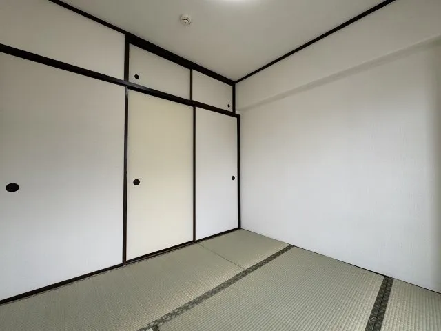 Parkside Minamioi - Interior - ["Flooring", "Ceiling", "Floor"]
