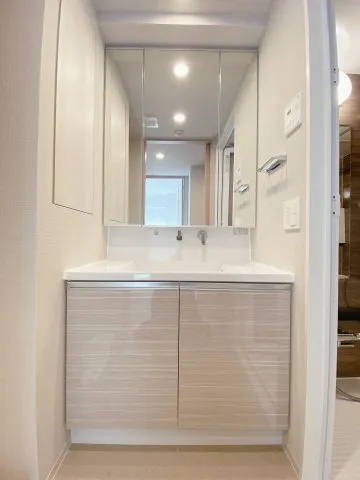 Proud Flat Ueno Matsugaya - Interior - ["Cabinetry", "Fixture", "Wood"]