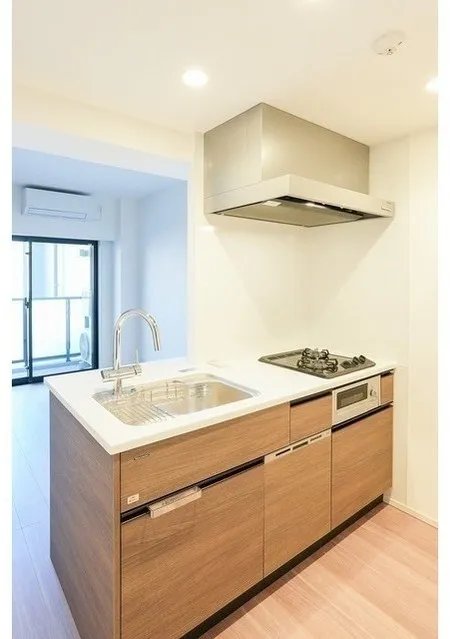 Comforia Liv Nagafukucho - Interior - ["Kitchen", "Flooring", "Countertop"]