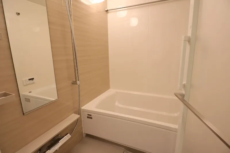 Ipse Yoyogi Uehara Hills - Interior - ["Plumbing fixture", "Flooring", "Floor"]