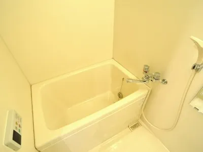 Premier Stage Mita Keio University Front - Interior - ["Plumbing fixture", "Bathtub", "Tap"]