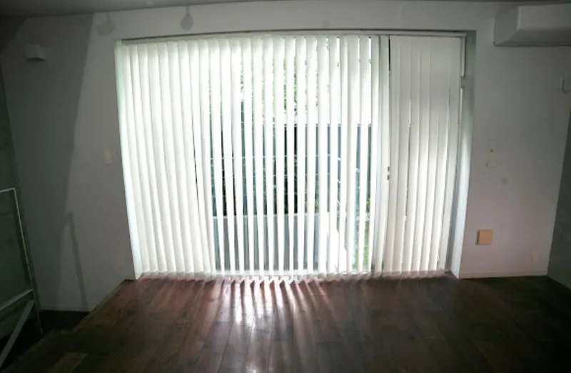 Butte - Interior - ["Window covering", "Wood", "Interior design"]