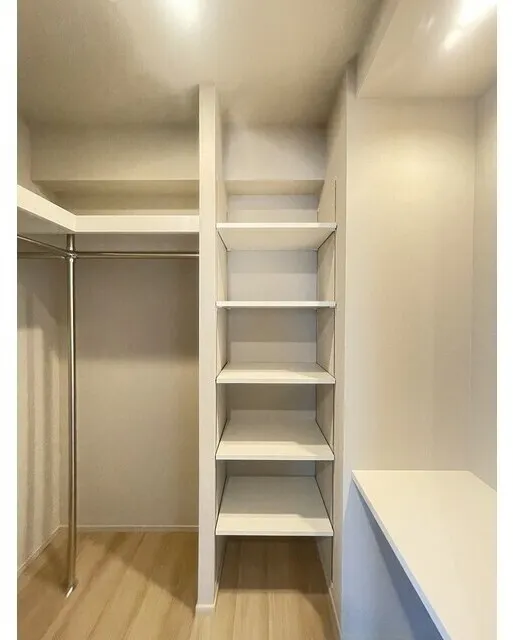 Wellis Urban Sumiyoshi East - Interior - ["Wood", "Flooring", "Interior design"]