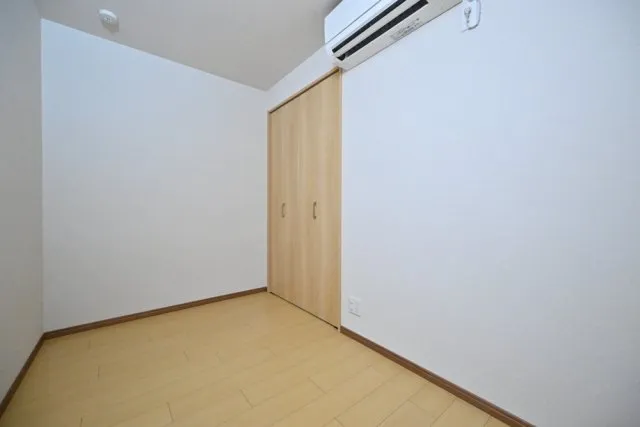 CENTRAL GARDEN RESIDENCE TOKYO - Interior - ["Flooring", "Wood", "Floor"]
