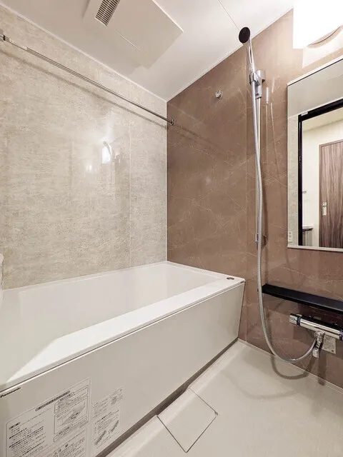 Lefon Progre Hongo 3-Chome - Interior - ["Flooring", "Floor", "Plumbing fixture"]
