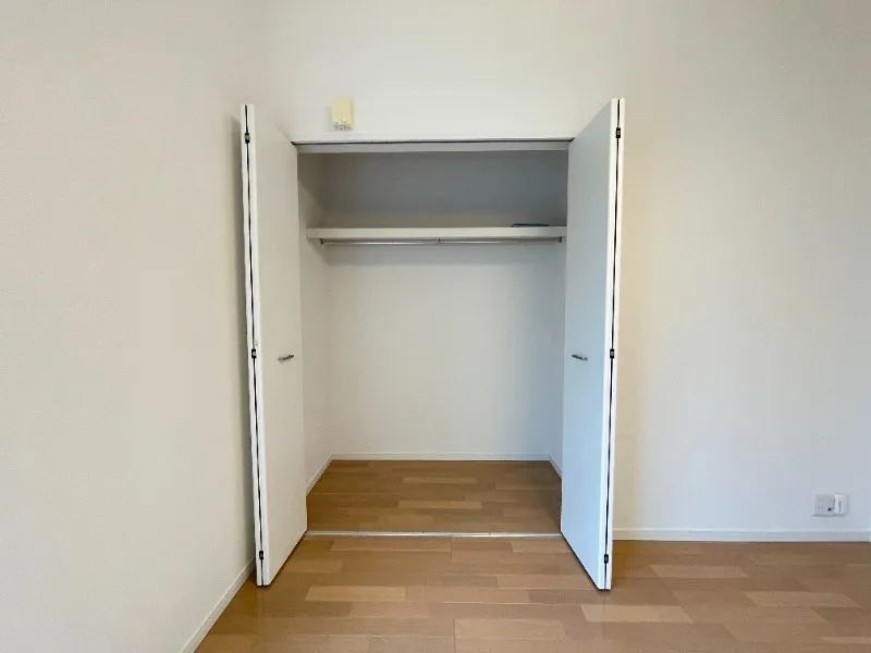 UT STAGE Togoshi - Interior - ["Flooring", "Wood", "Floor"]