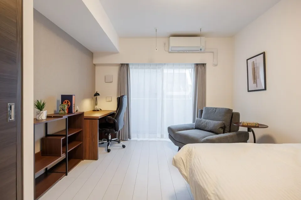 Hmlet Higashi-Shinjuku II - Interior - ["Furniture", "Interior design", "Flooring"]