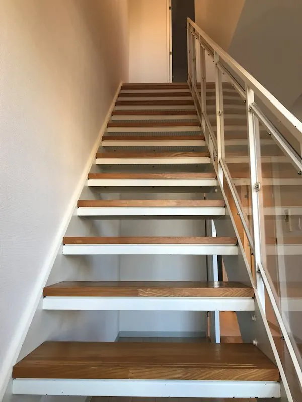 Residia Nakaochiai - Interior - ["Wood", "Stairs", "Flooring"]