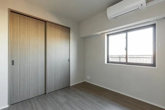 Terrace Tsukishima - Interior - ["Window", "Fixture", "Building"]