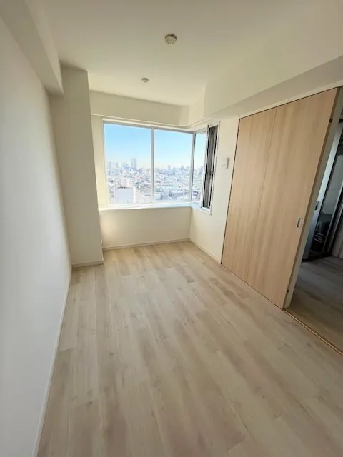 Residia Tower Kamiikebukuro (Tower Building) - Interior - ["Flooring", "Floor", "Wood flooring"]