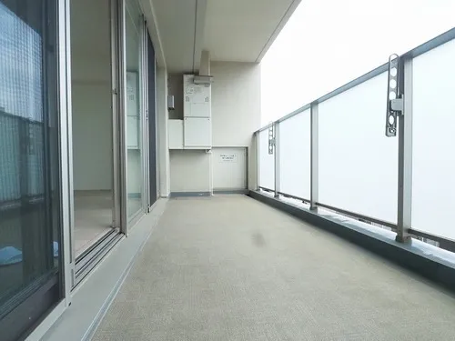 Park Homes Kinshicho Sarue Onshi Park - Interior - ["Floor", "Flooring", "Apartment"]