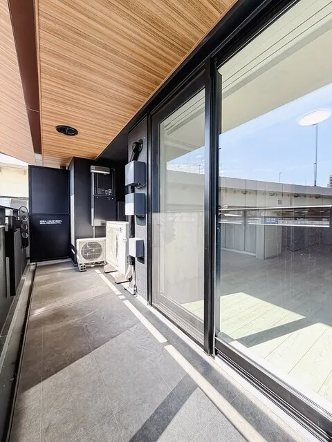 Brookside Residence Kiba - Interior - ["Wood", "Ceiling", "Composite material"]