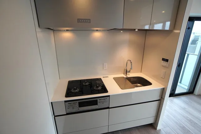 Ipse Himonya - Interior - ["Cabinetry", "Countertop", "Furniture"]