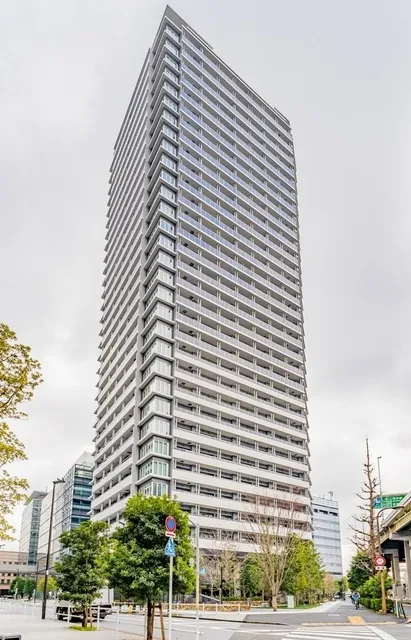 Brillia Tower Hamarikyu - Exterior - ["Skyscraper", "Building", "Plant"]