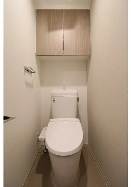 BPR Residence Oshima - Interior - ["Flooring", "Floor", "Plumbing fixture"]