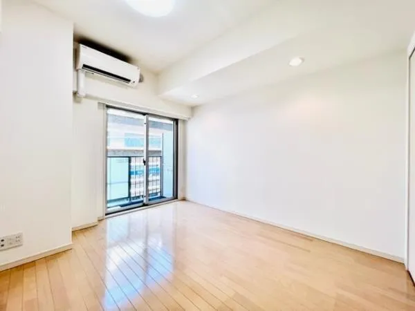 KDX Residence Nishi Shinjuku - Interior - ["Wood flooring"]