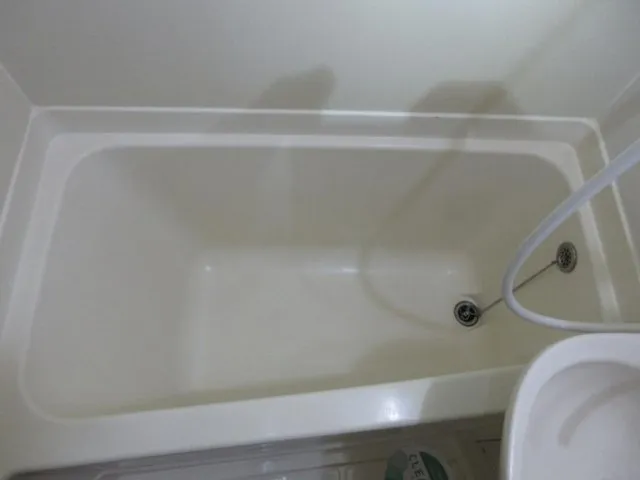 Sky Court Shimotakaido - Interior - ["Bathtub", "Plumbing fixture", "Flooring"]