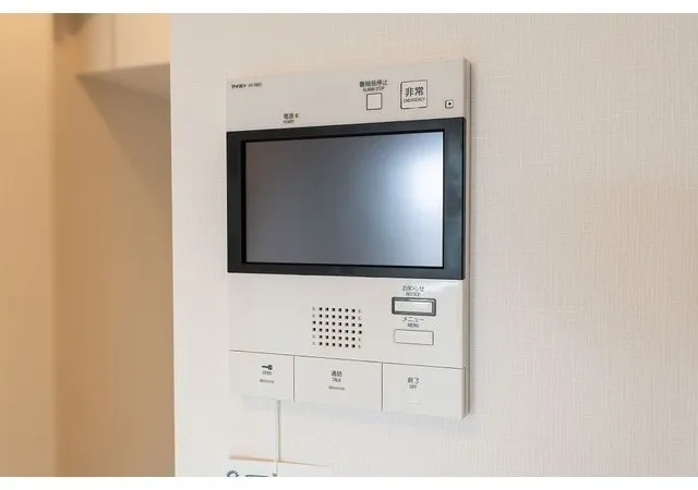 Comforia Oji - Interior - ["Home appliance", "Computer monitor accessory", "Kitchen appliance"]