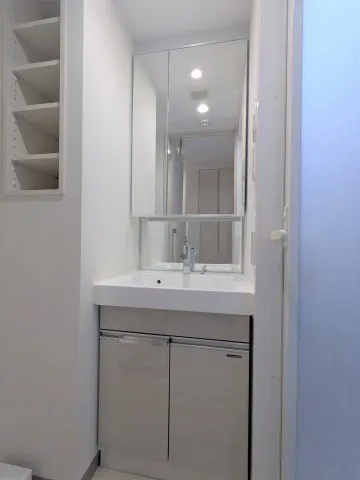 KDX Residence Toyosu - Interior - ["Plumbing fixture", "Flooring", "Interior design"]