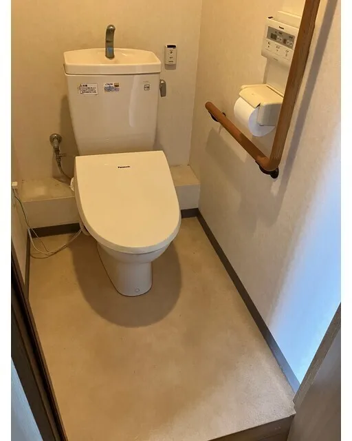 Prime Urban Nishi-Nippori - Interior - ["Plumbing fixture", "Toilet seat", "Toilet"]
